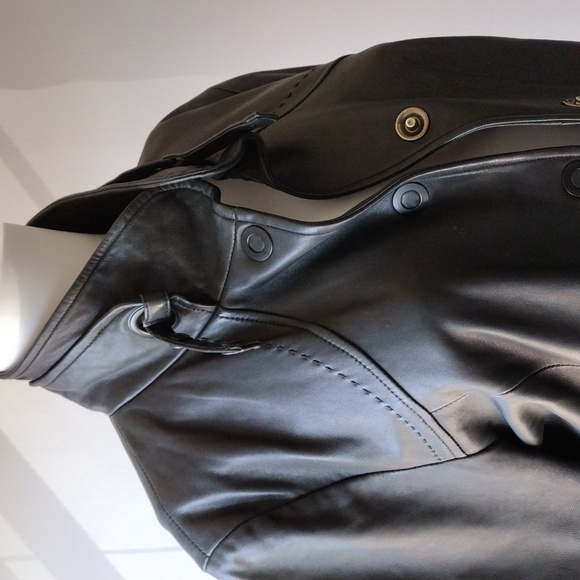 Soia & Kyo black lambskin leather trench coat. Mint condition. Large - Picture 1 of 16